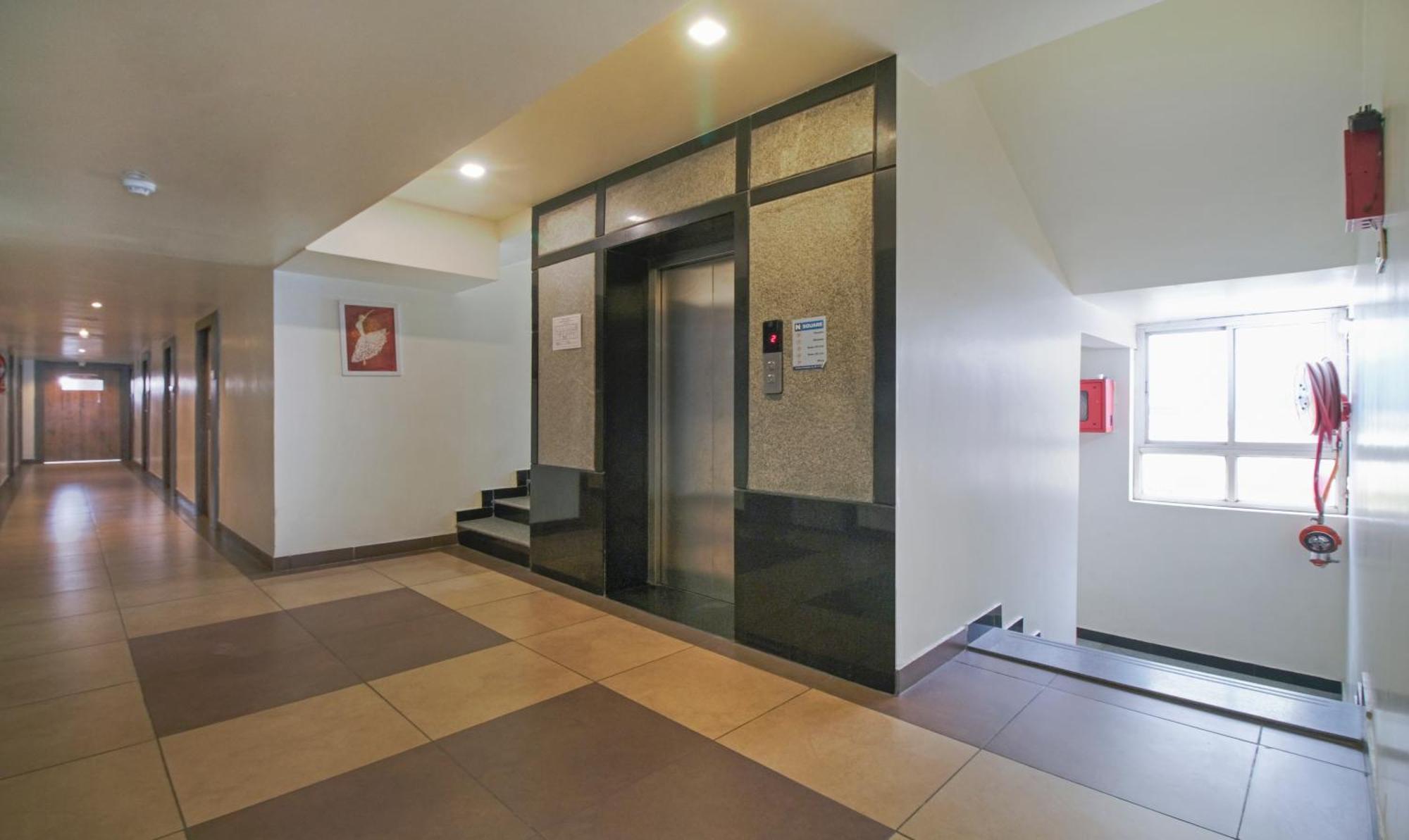 Vijayawāda Itsy Hotels N Square מראה חיצוני תמונה